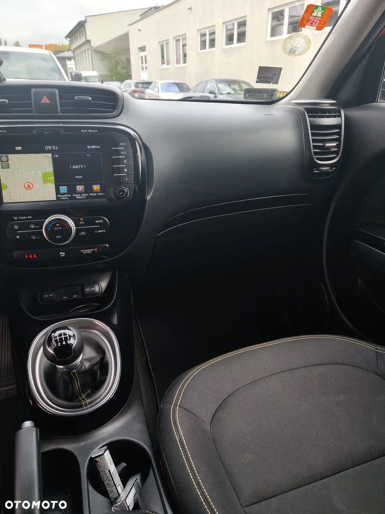 Kia Soul 1.6 CRDI M - 15