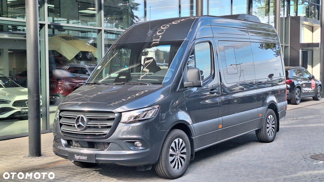 Mercedes-Benz Sprinter - 1