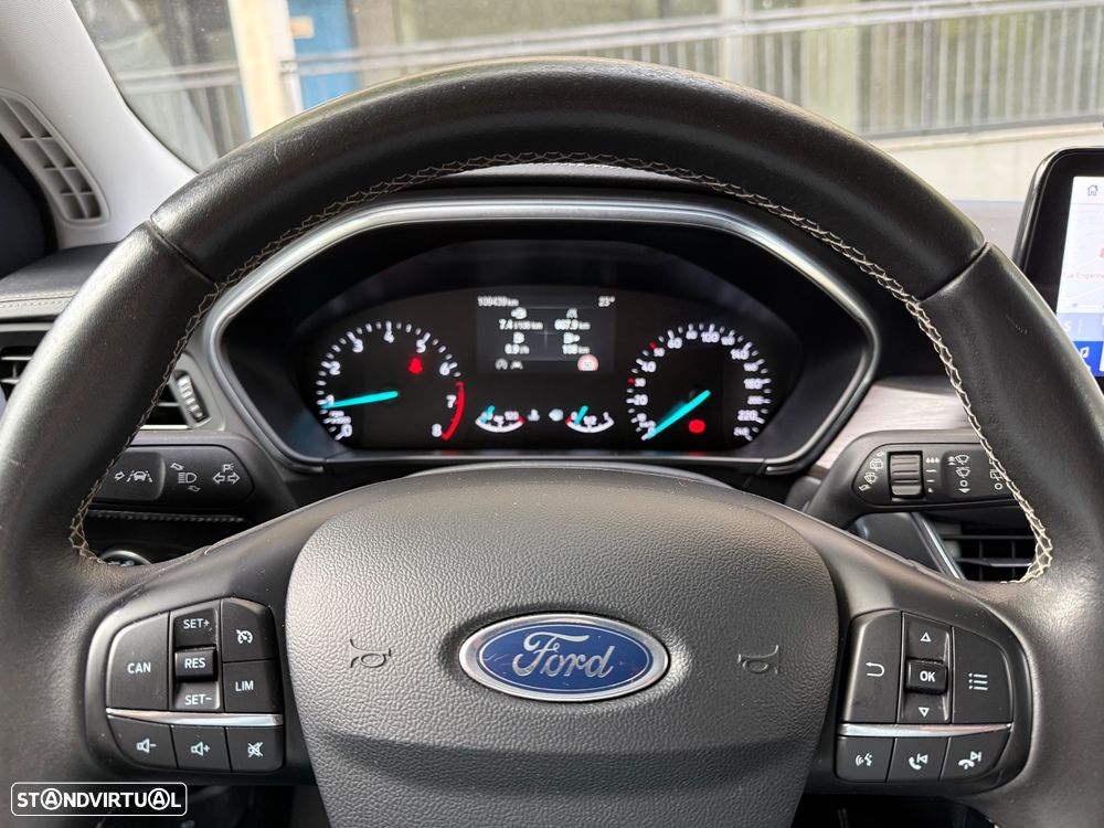 Ford Focus 1.0 EcoBoost Vignale - 10