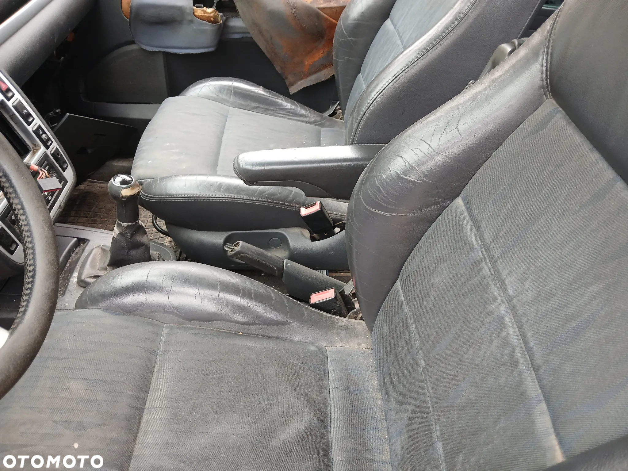 ford galaxy I lift fotel fotele kanapa deska kokpit podsufitka boczek boczki klamka podłokietnik licznik - 6