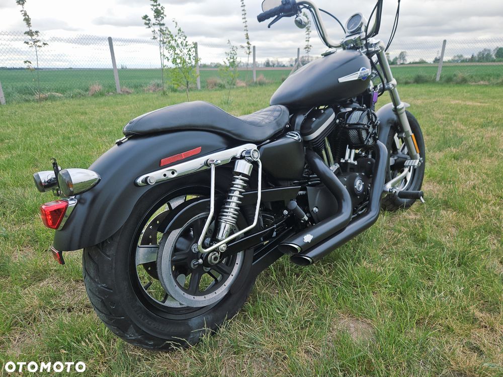 Harley-Davidson Sportster Custom 1200C - 12