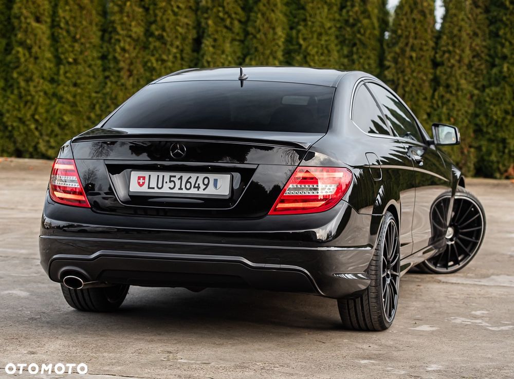 Mercedes-Benz Klasa C 200 7G-TRONIC Edition - 12