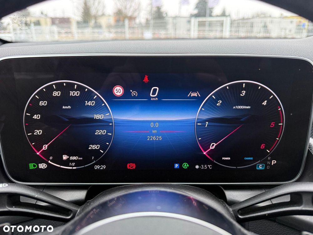 Mercedes-Benz GLC - 29