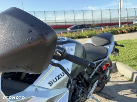 Suzuki GSX - 14