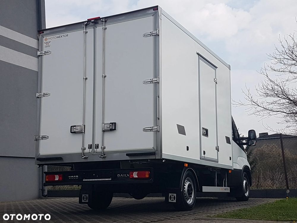 Iveco DAILY 35S16 CHŁODNIA 6EP MROŹNIA IZOTERMA GRZANIE AGREGAT CARRIER XARIOS 5 ZASILANIE Z SILNIKA + ELEKTRYCZNE - 29