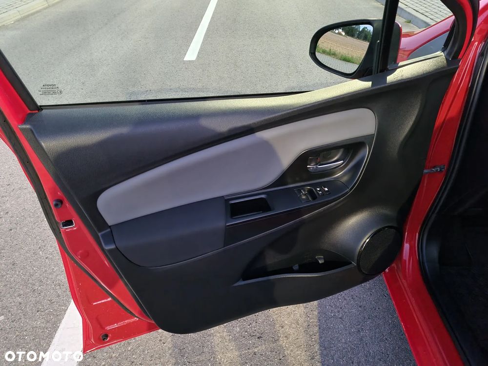 Toyota Yaris 1.5 Dynamic CVT - 20