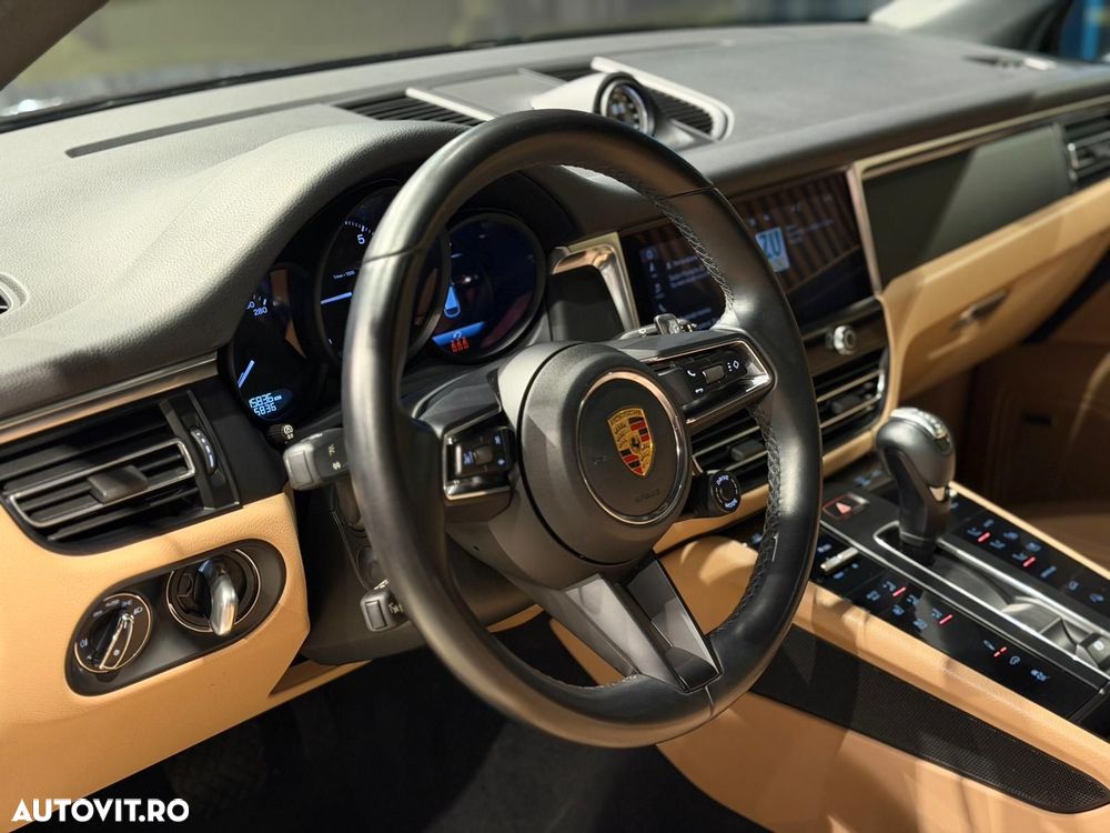 Porsche Macan T - 26