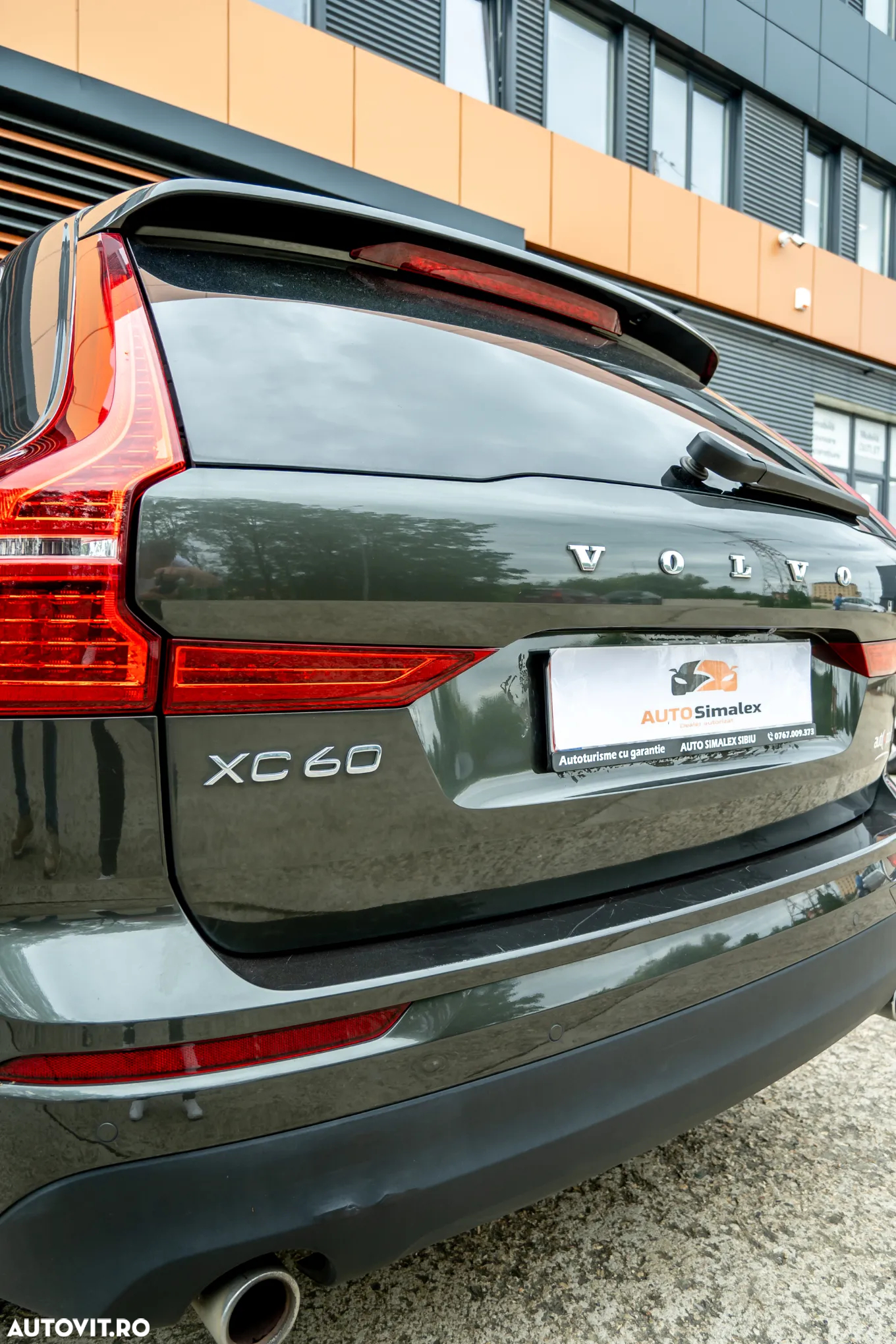 Volvo XC 60 T8 Twin Engine AWD Geartronic Inscription - 5