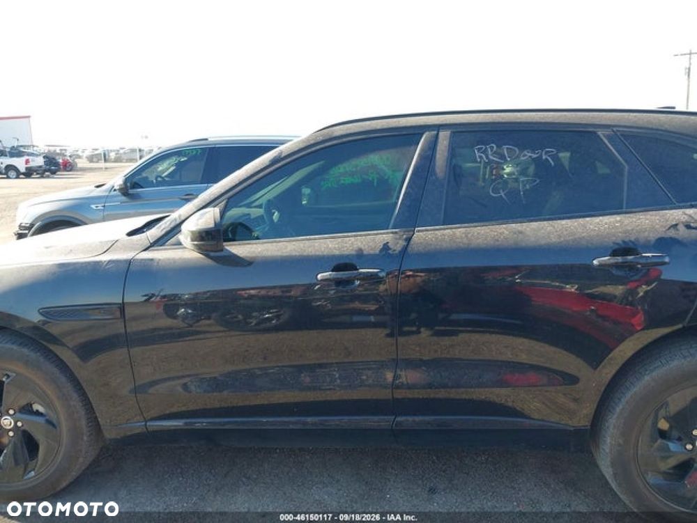 Jaguar F-Pace 2025 photo 2