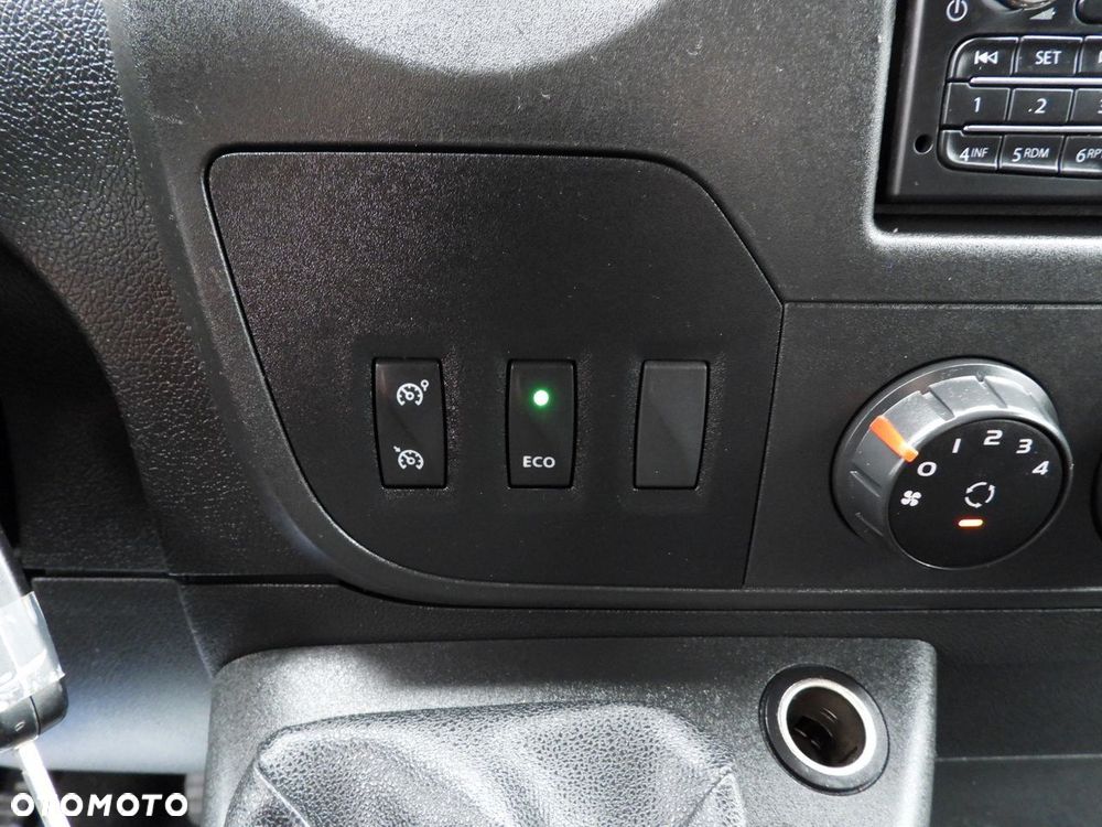 Renault MASTER FURGON BRYGADÓWKA 7 MIEJSC TEMPOMAT KLIMATYZACJA  130KM - 32
