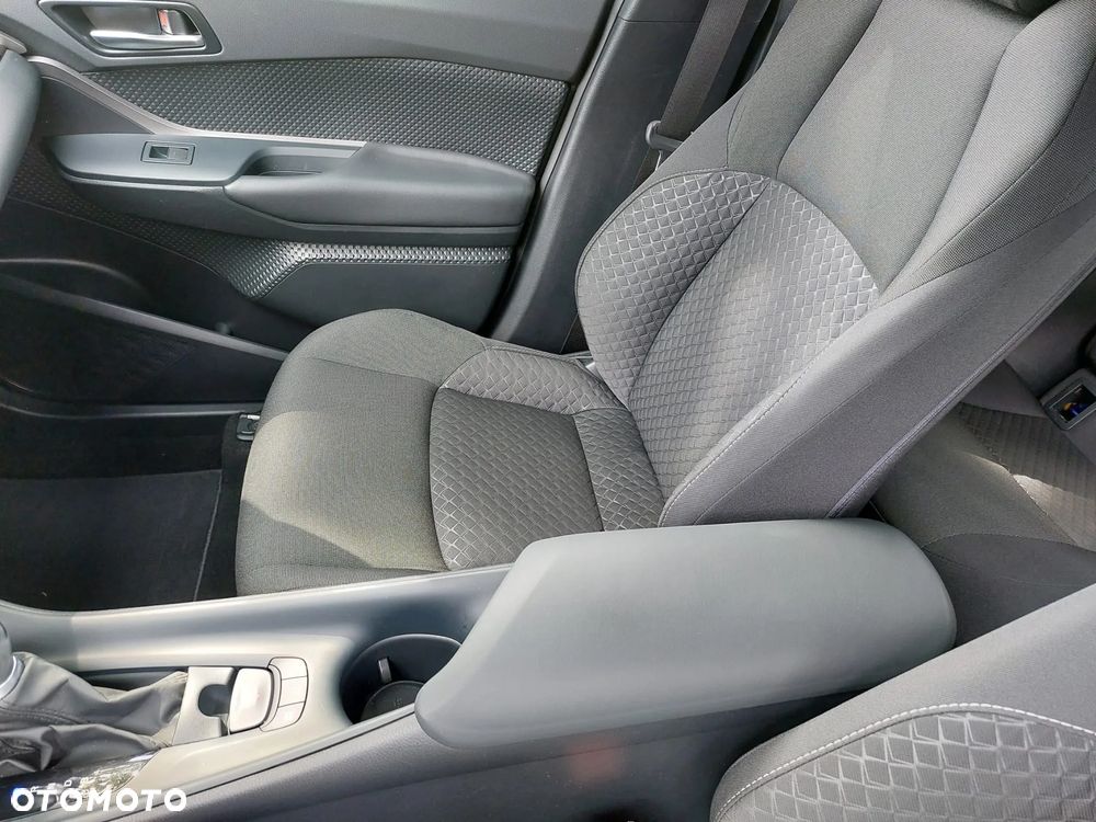 Toyota C-HR Business-Edition - 18