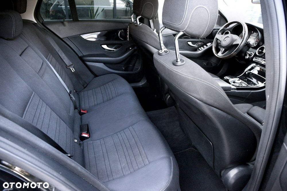 Mercedes-Benz Klasa C 250 d 9G-TRONIC - 17