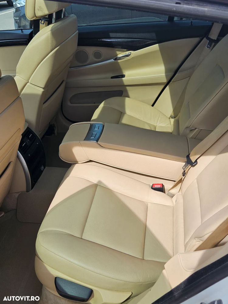 BMW Seria 5 530d Aut. GT - 8