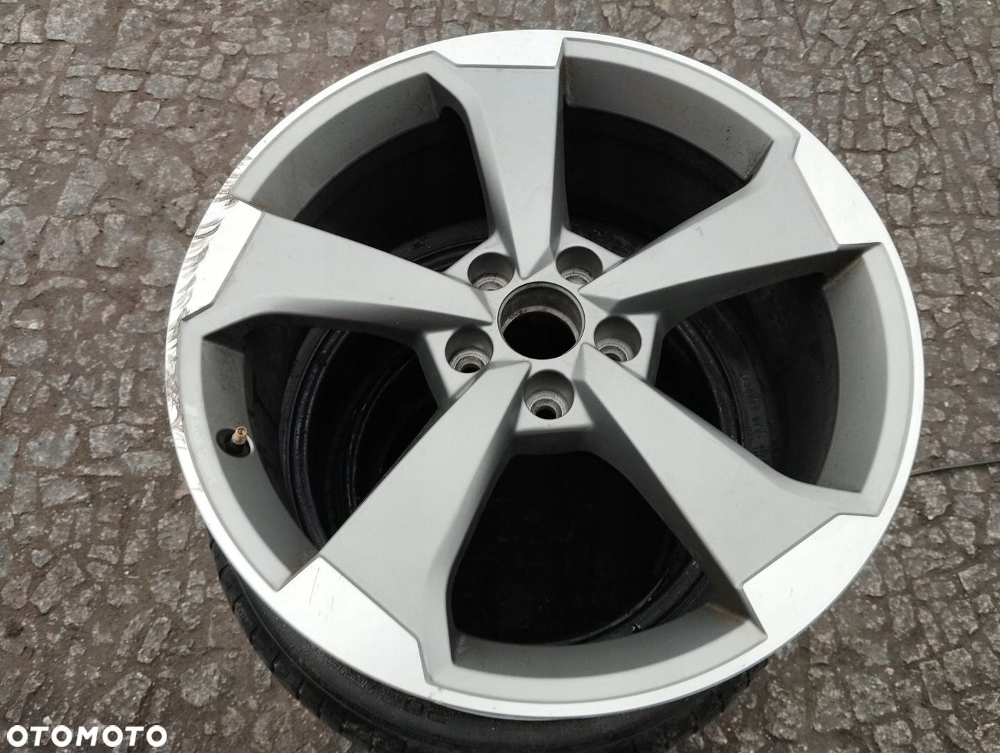 Felga Alu Audi 5x112 8 x 19 et 49 8V A3 S3 8V0601025 1szt. - 1