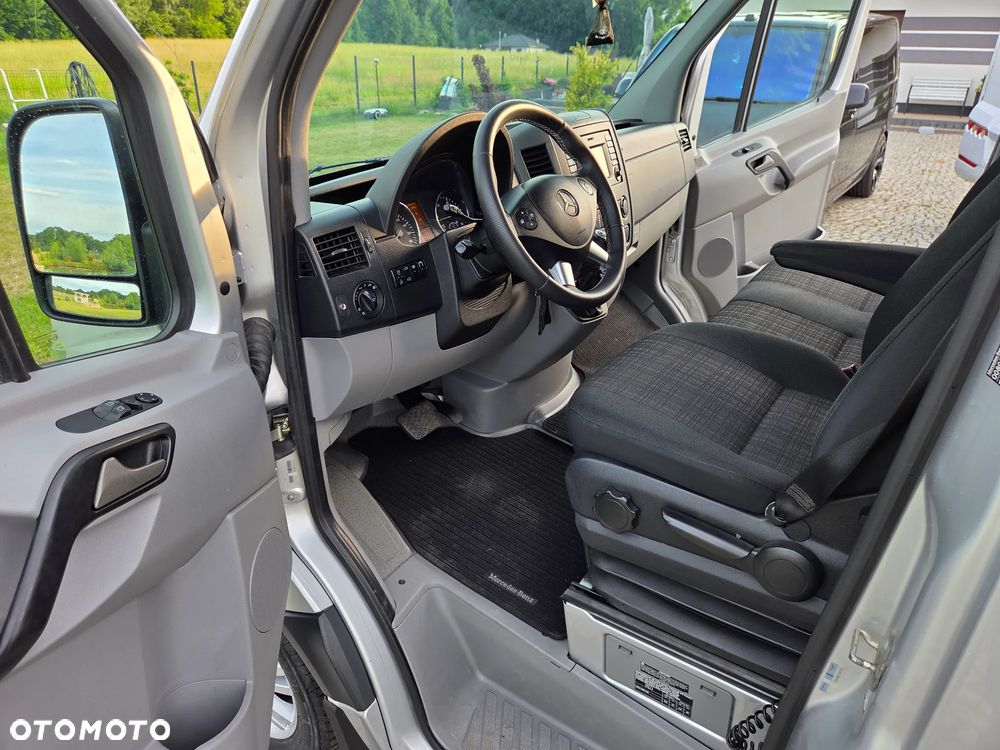 Mercedes-Benz Sprinter - 29