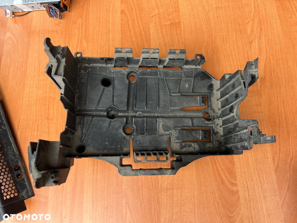 PODSTAWA AKUMULATORA PEUGEOT RIFTER 9686469580 - 1