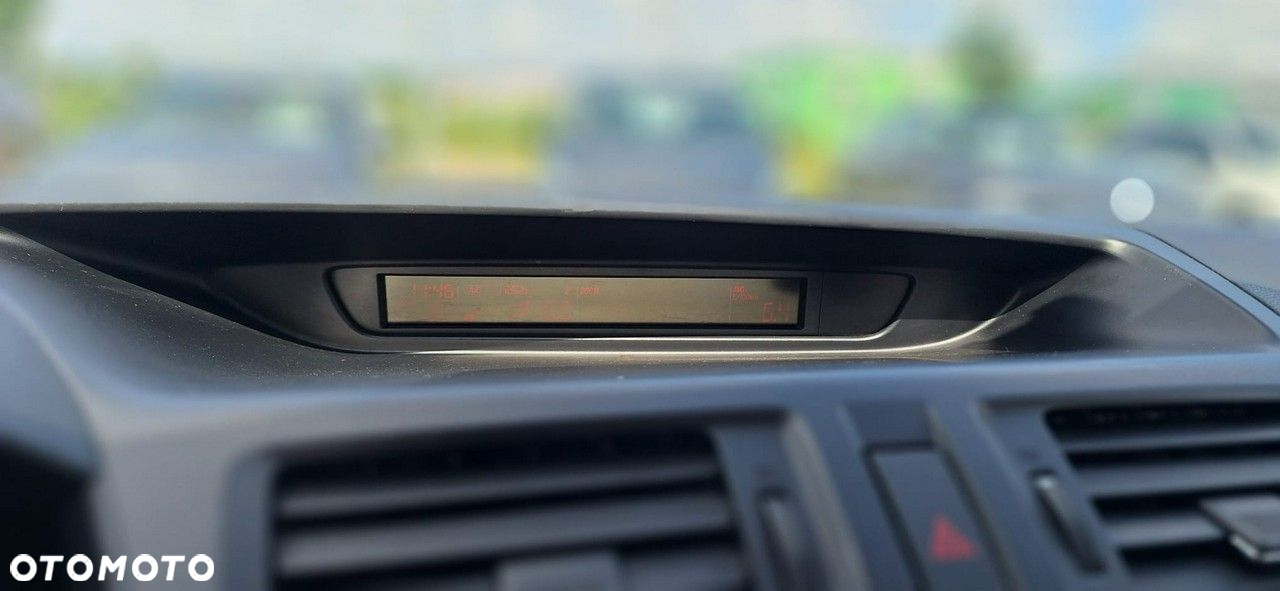 Mazda 5 - 16