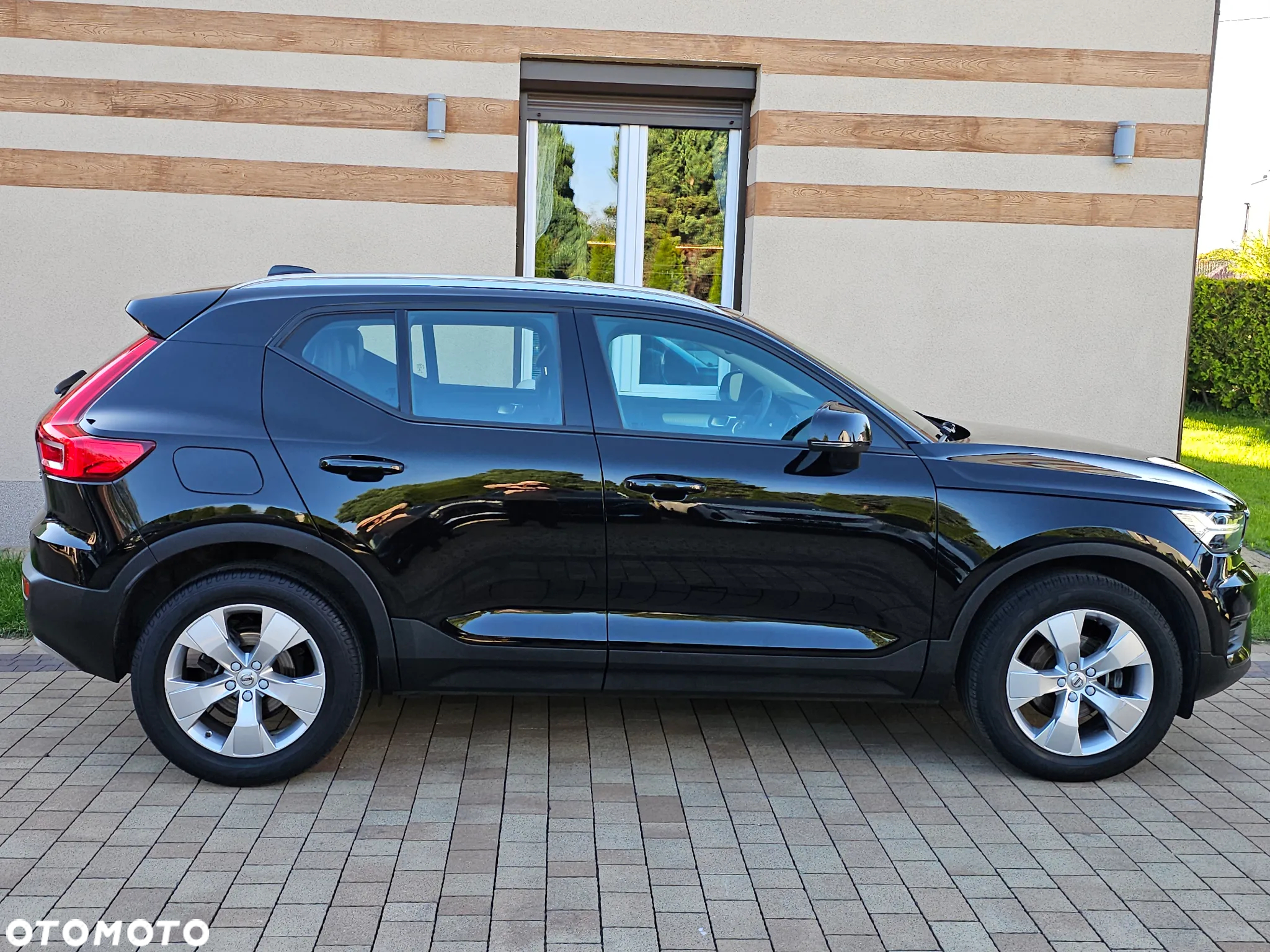 Volvo XC 40 D3 Momentum Pro - 11