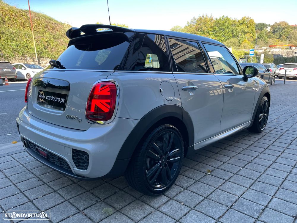 MINI 5 Portas Cooper D - 11