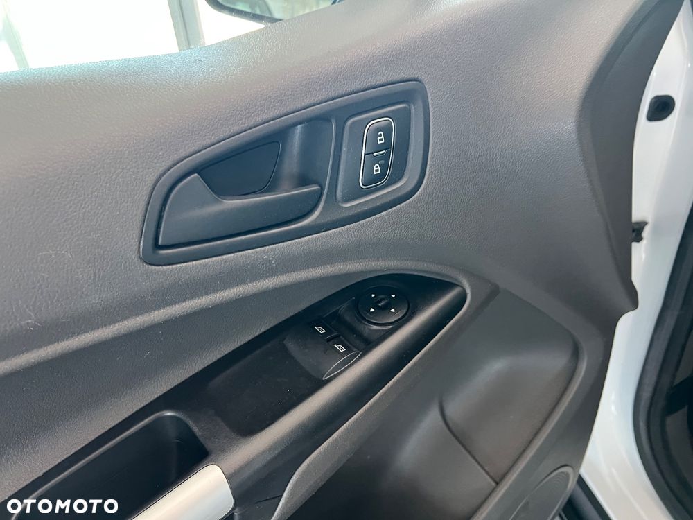 Ford transit connect - 22