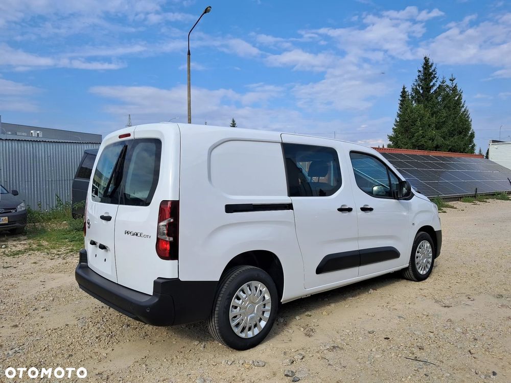 Toyota Proace City D-4D Long 2,4t Active (bryg.) - 3