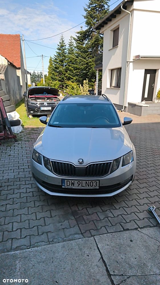 Skoda Octavia 1.6 TDI Ambition - 2