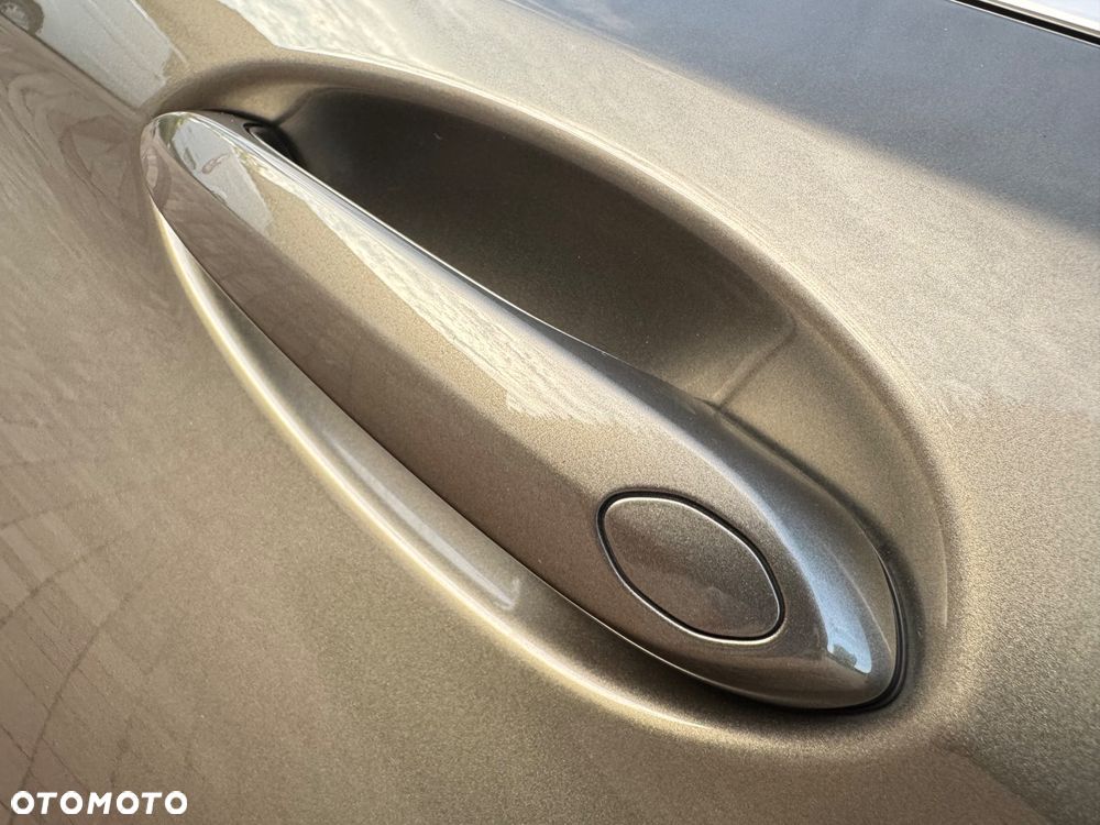 BMW Seria 5 520d xDrive Touring - 24