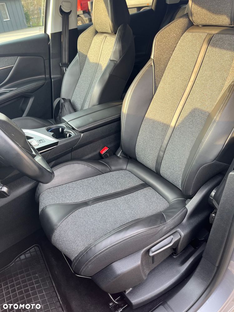 Peugeot 3008 BlueHDi 130 Stop & Start EAT8 Allure - 13