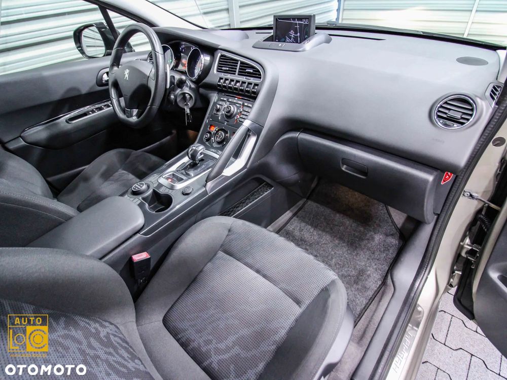 Peugeot 3008 HDi 160 Automatik Allure - 9