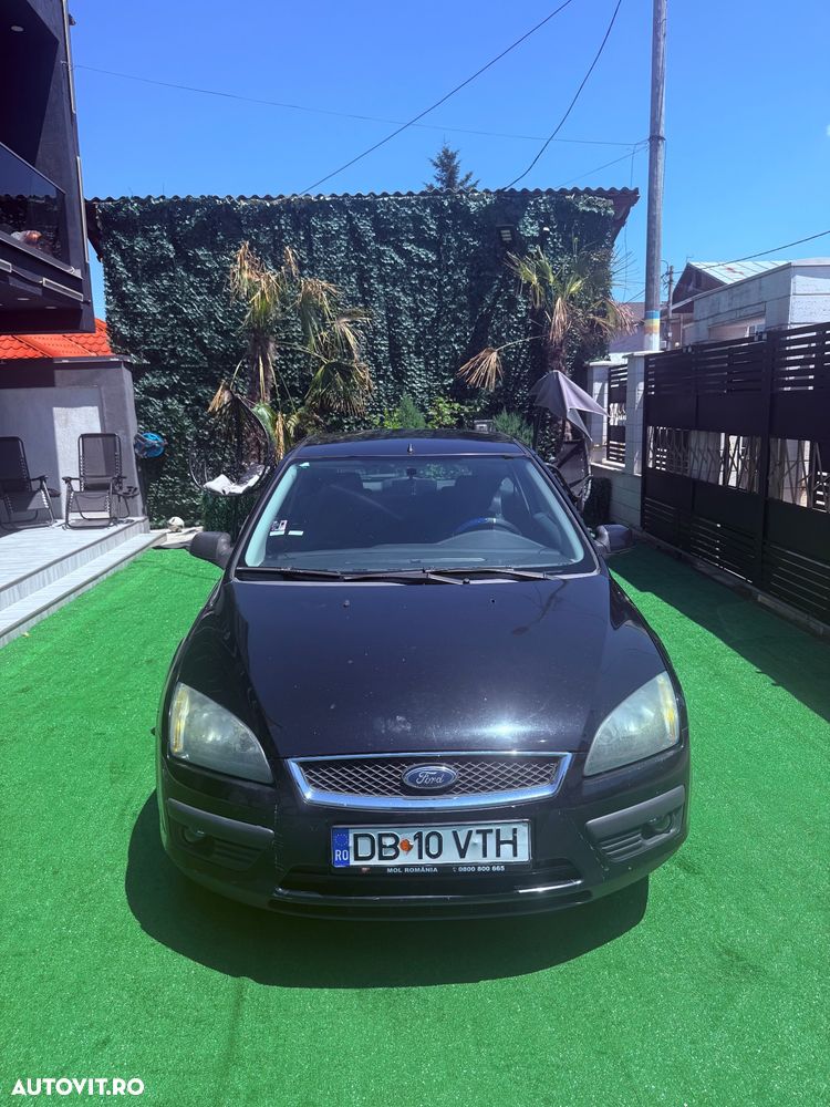 Ford Focus 2.0i Titanium - 1