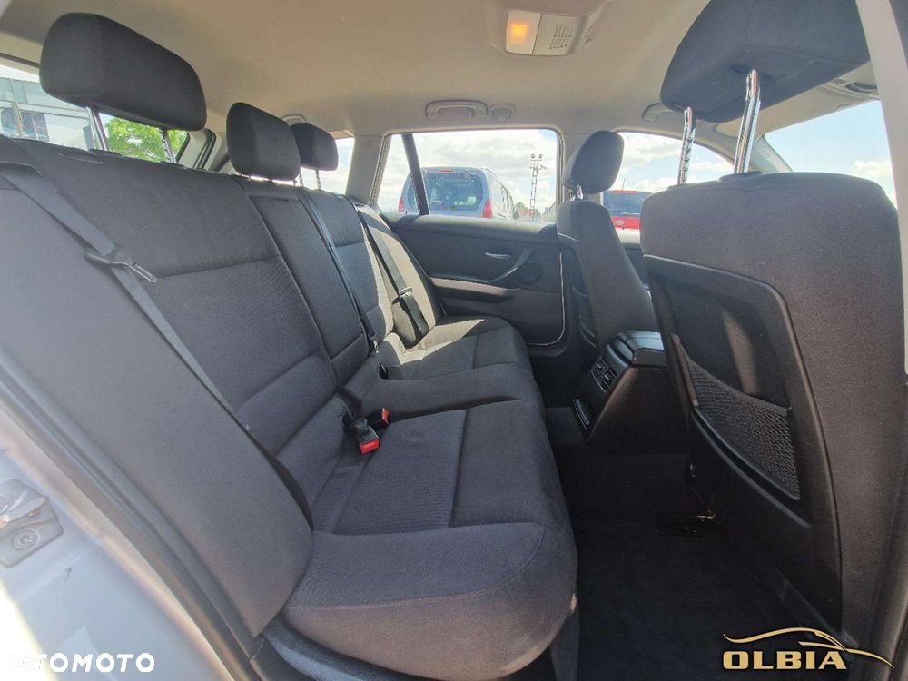 BMW Seria 3 - 18