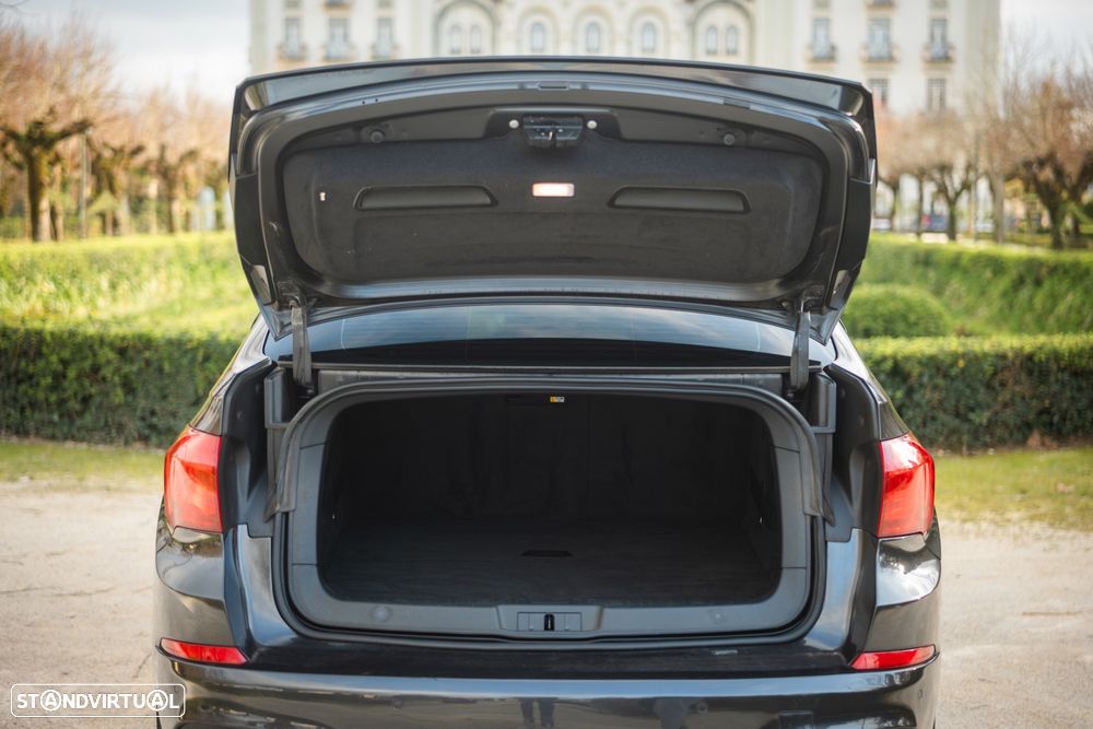 BMW 535 Gran Turismo d Pack M - 59