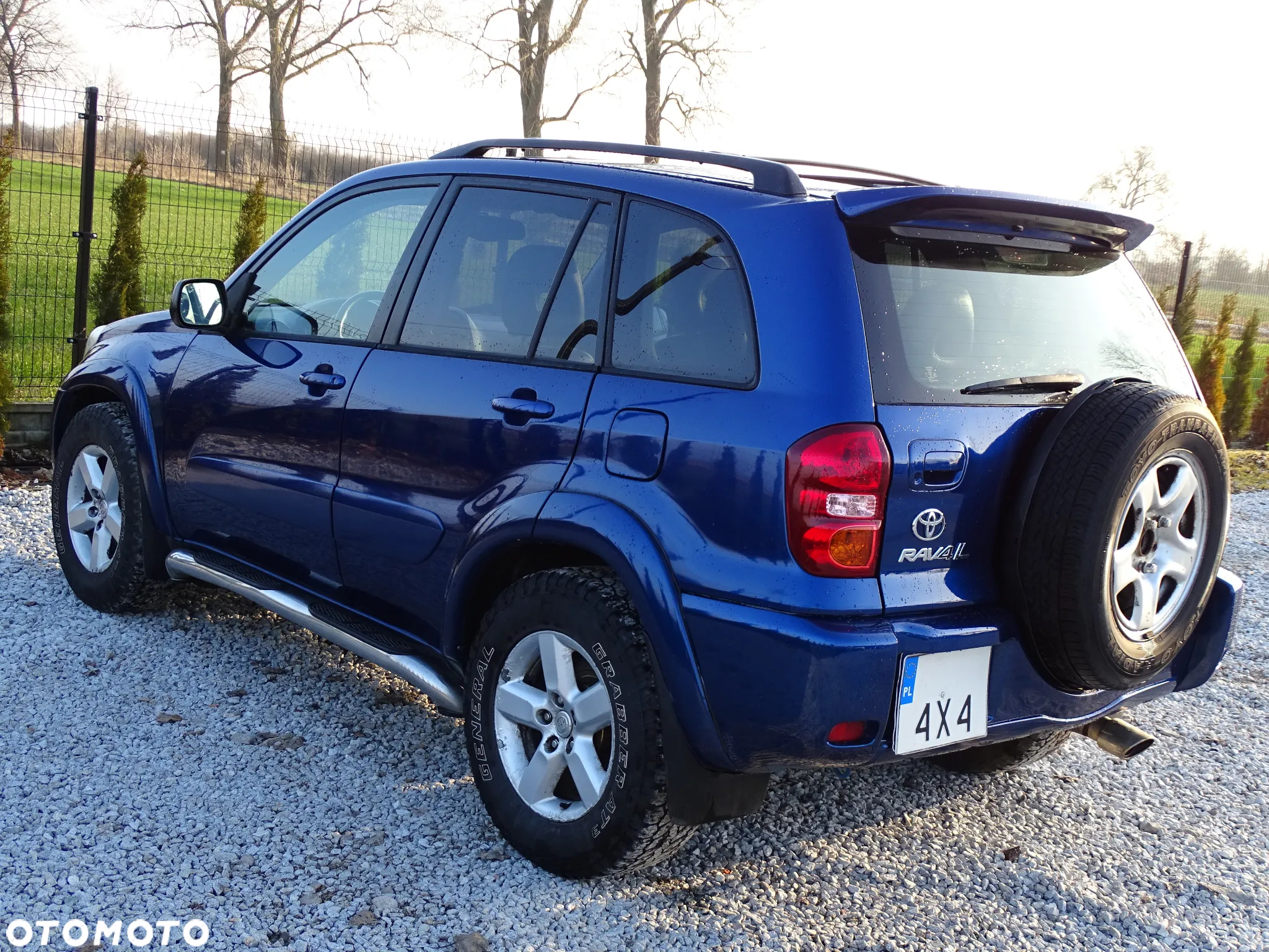 Toyota RAV4 - 4