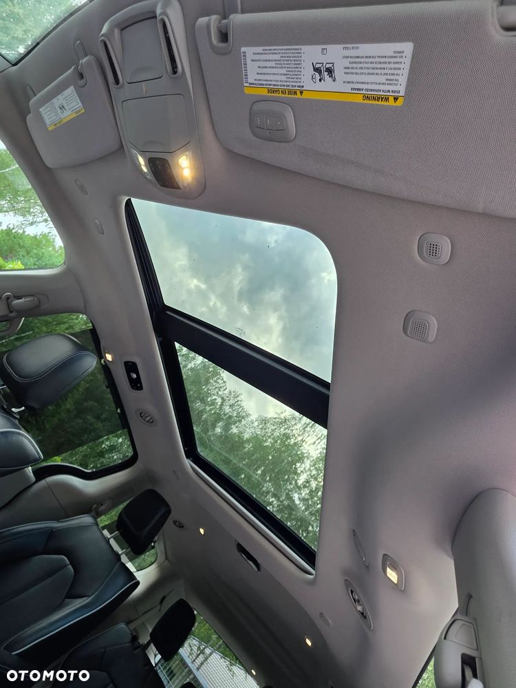 Chrysler Pacifica - 23