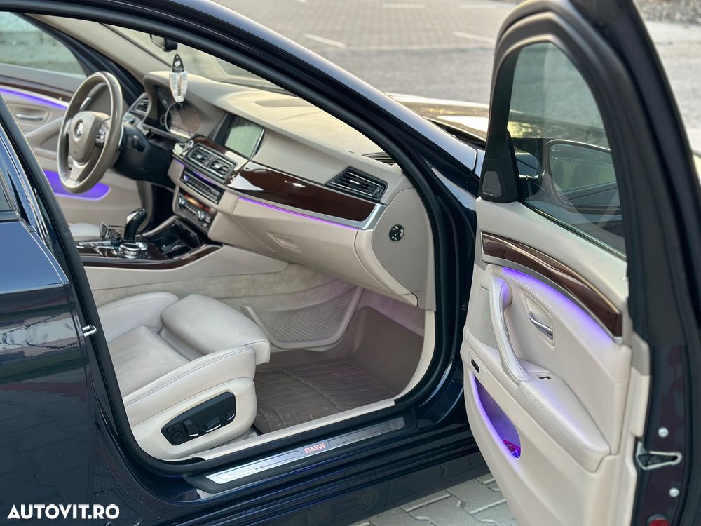 BMW Seria 5 530d xDrive AT - 13