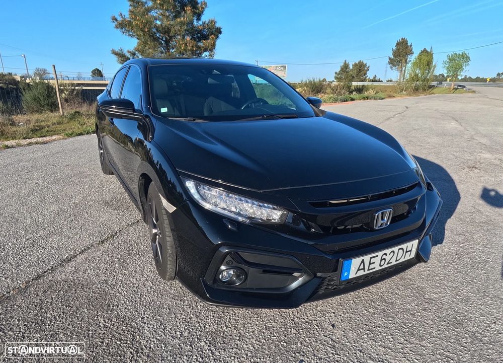 Honda Civic 1.0 i-VTEC Elegance Navi - 4