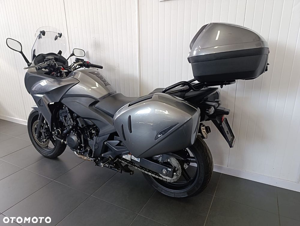 Honda CBF - 8