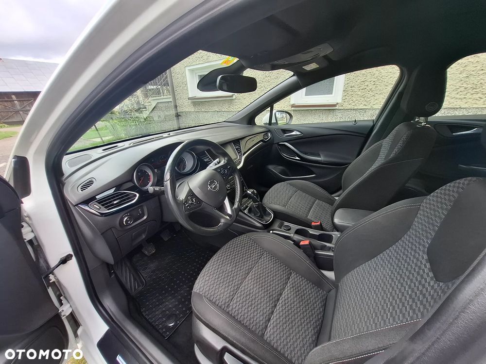 Opel Astra 1.4 T Elite S&S - 13