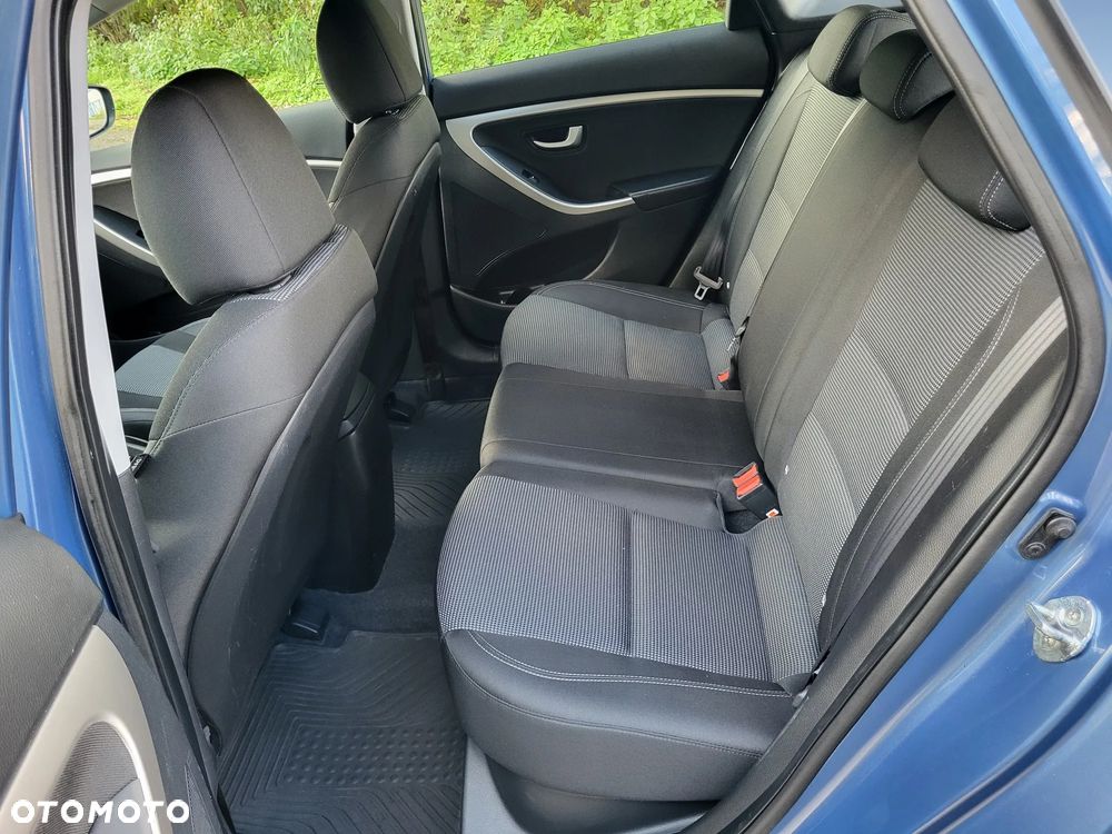 Hyundai i30 1.6 GDI BlueDrive Go - 12