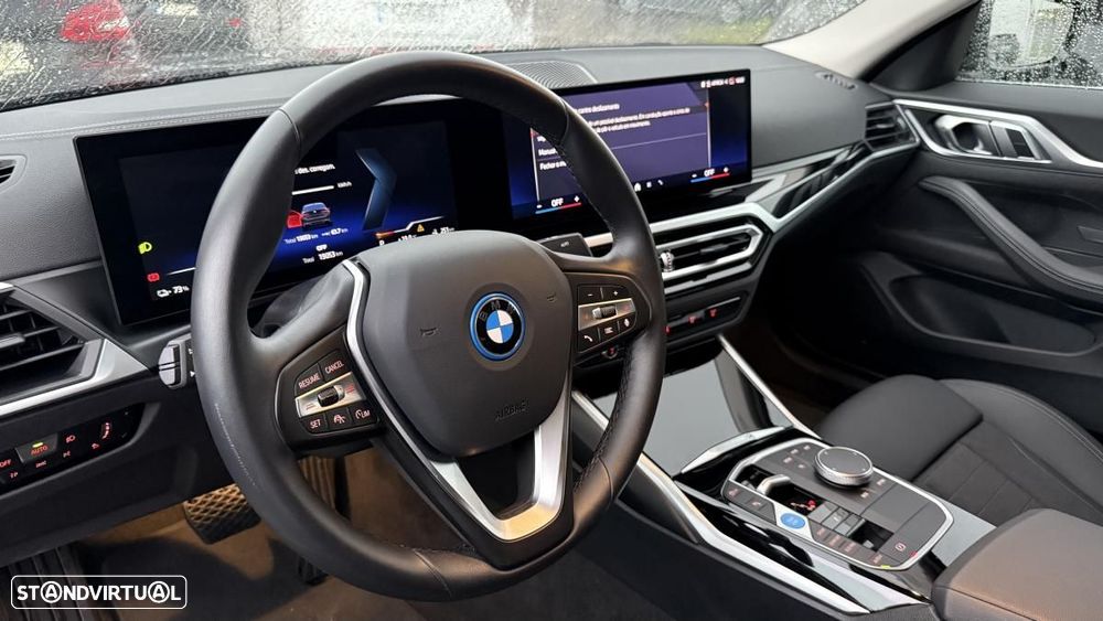 BMW i4 eDrive40 - 42