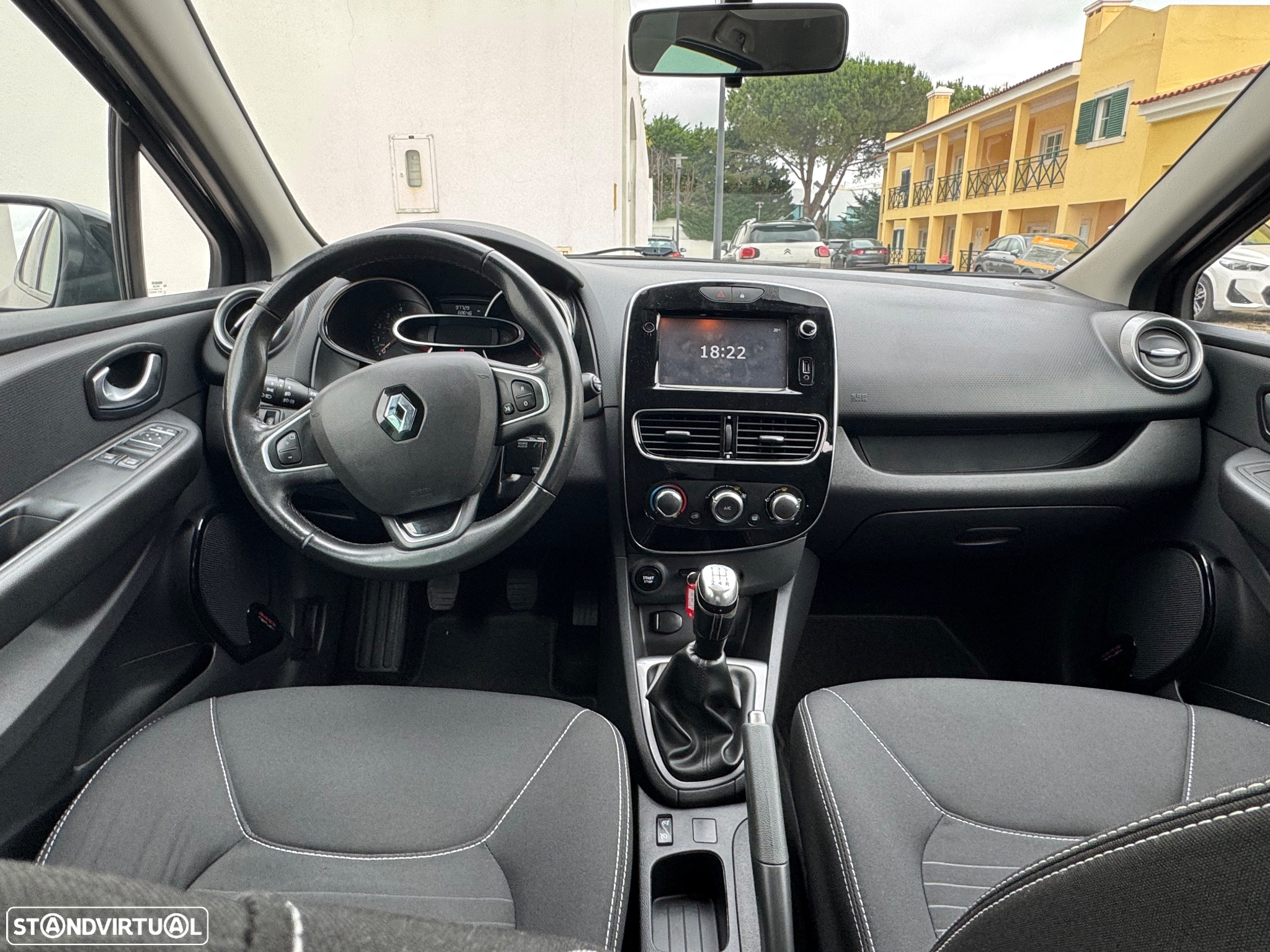 Renault Clio 1.5 dCi Limited - 12