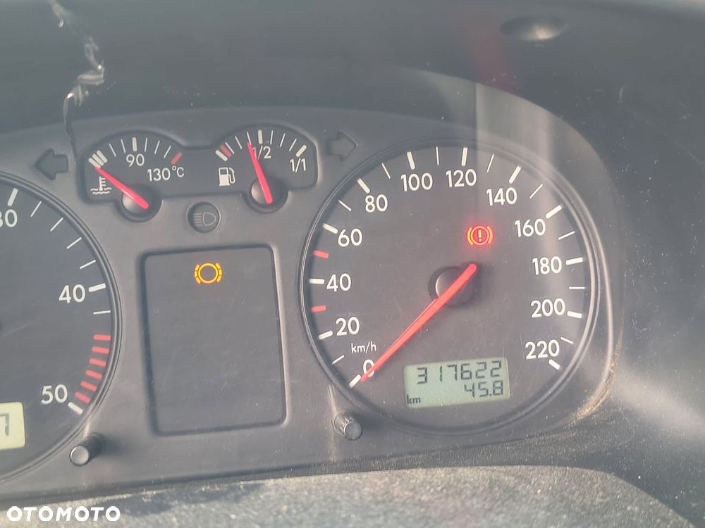 Volkswagen Transporter - 9