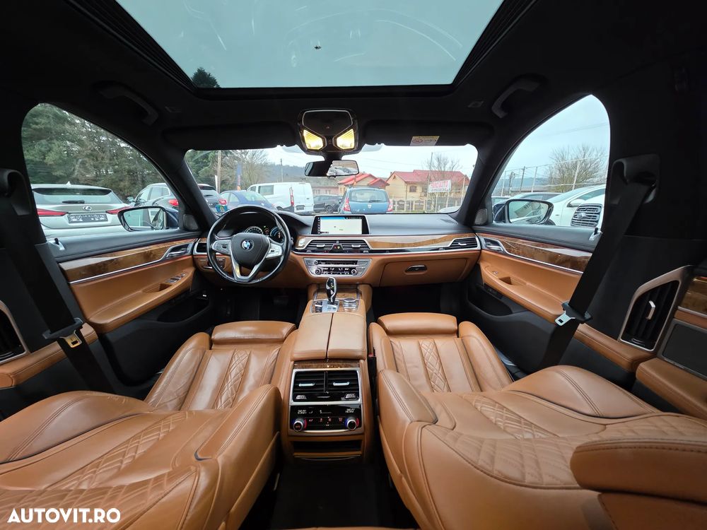 BMW Seria 7 740e iPerformance - 11