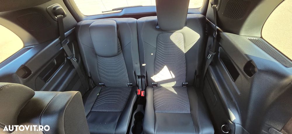 Mercedes-Benz GLB - 20