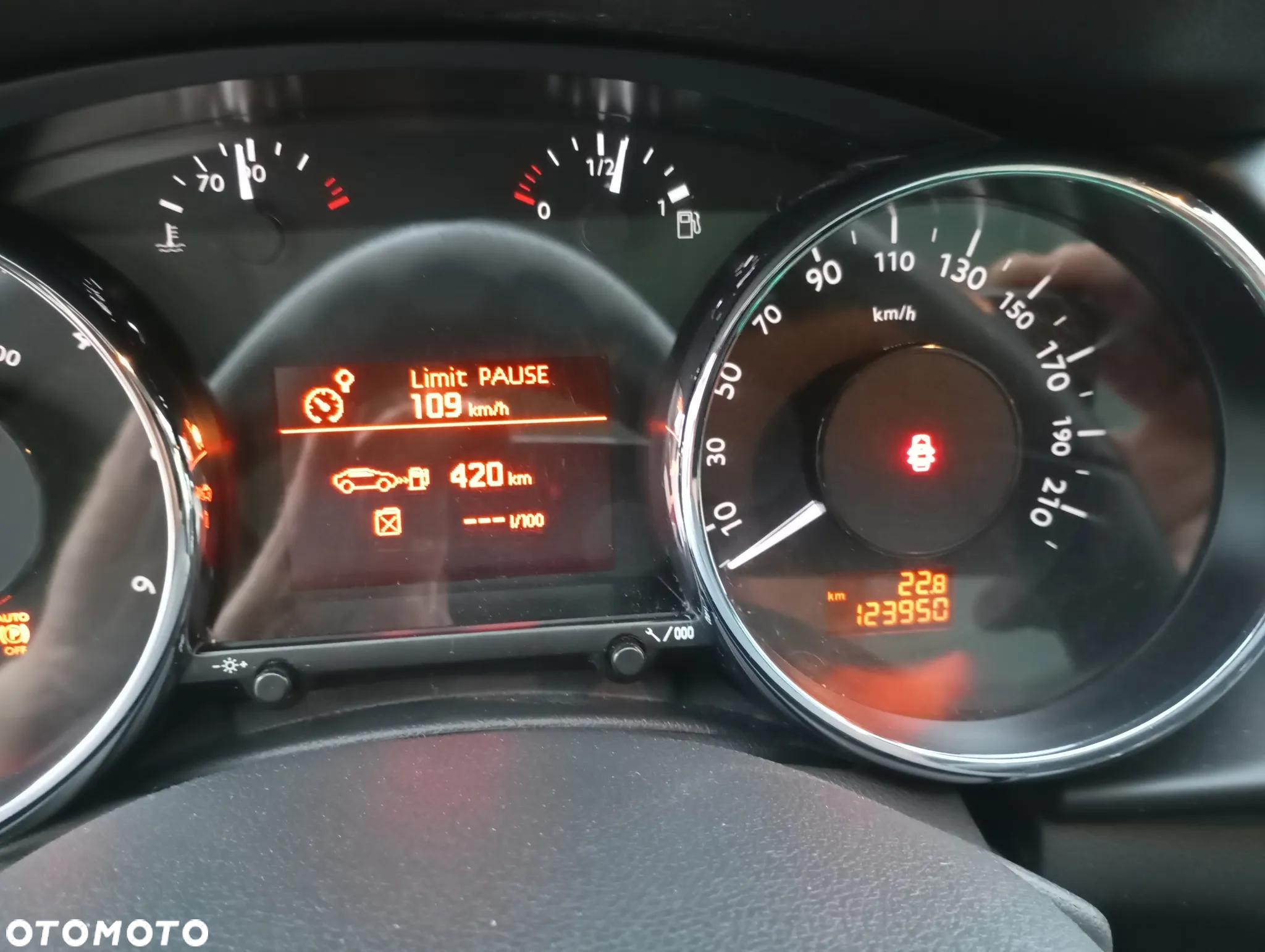 Peugeot 3008 HDi FAP 110 Premium - 15