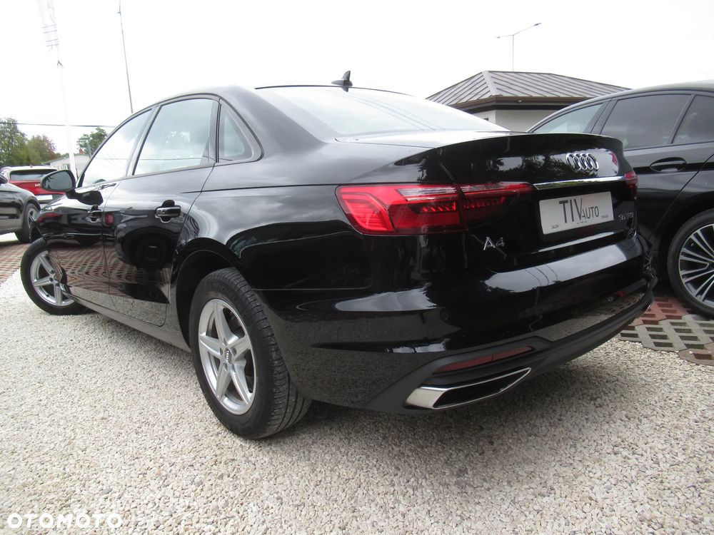 Audi A4 Limousine 35 TFSI S tronic - 4