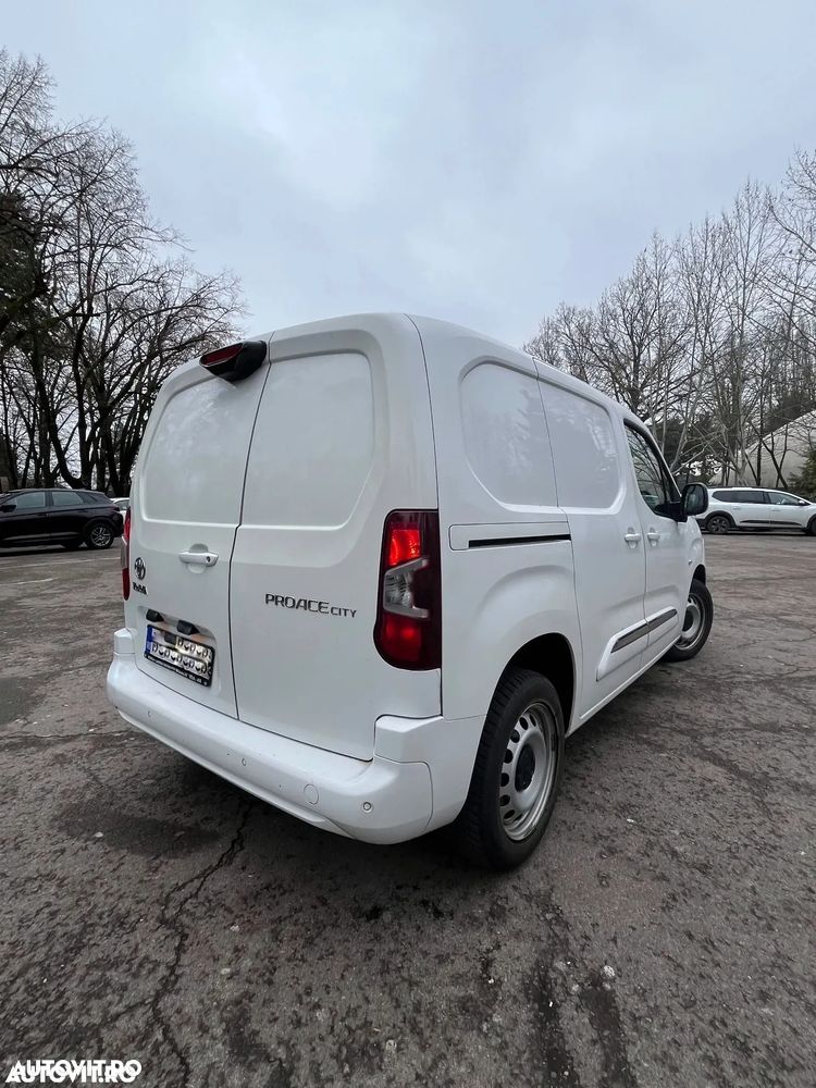 Toyota Proace 1.5 D-4D L1 Lounge - 7