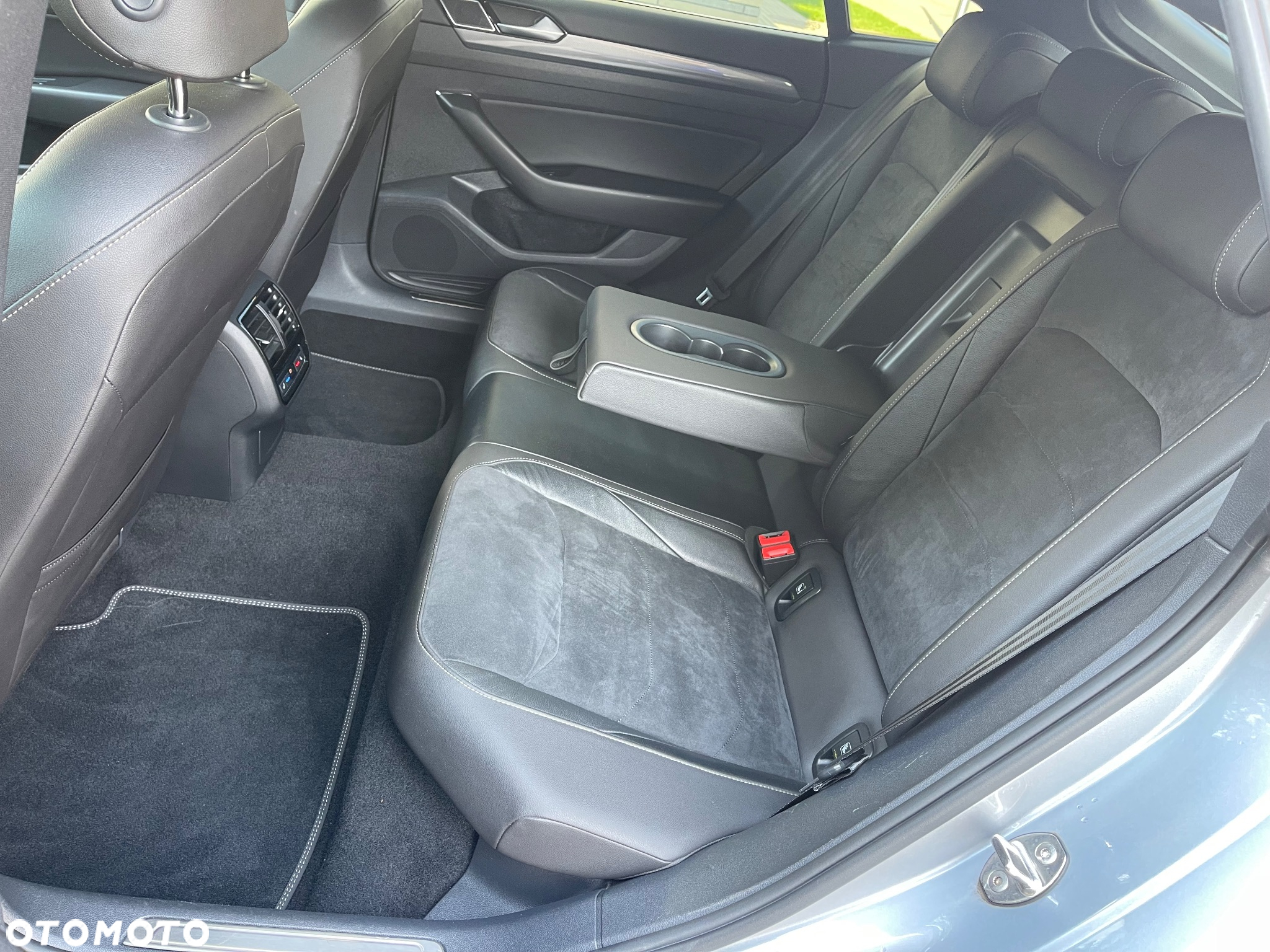 Volkswagen Arteon 2.0 TDI SCR Essence - 9