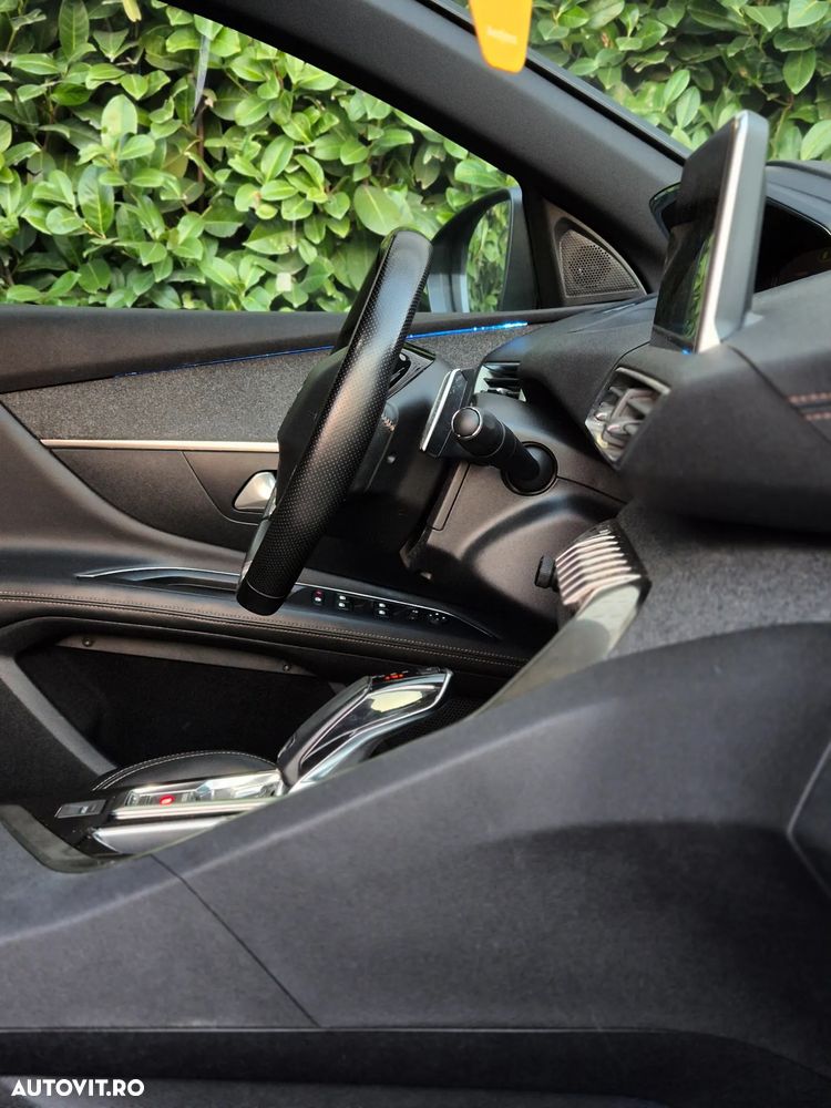 Peugeot 3008 1.2 PureTech Turbo S&S EAT6 GT-Line - 20