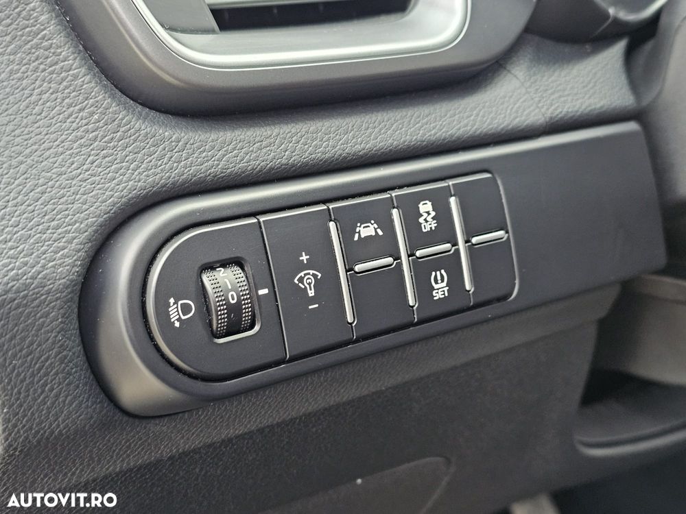 Kia XCeed 1.6 CRDi DCT7 PLATINUM EDITION - 36